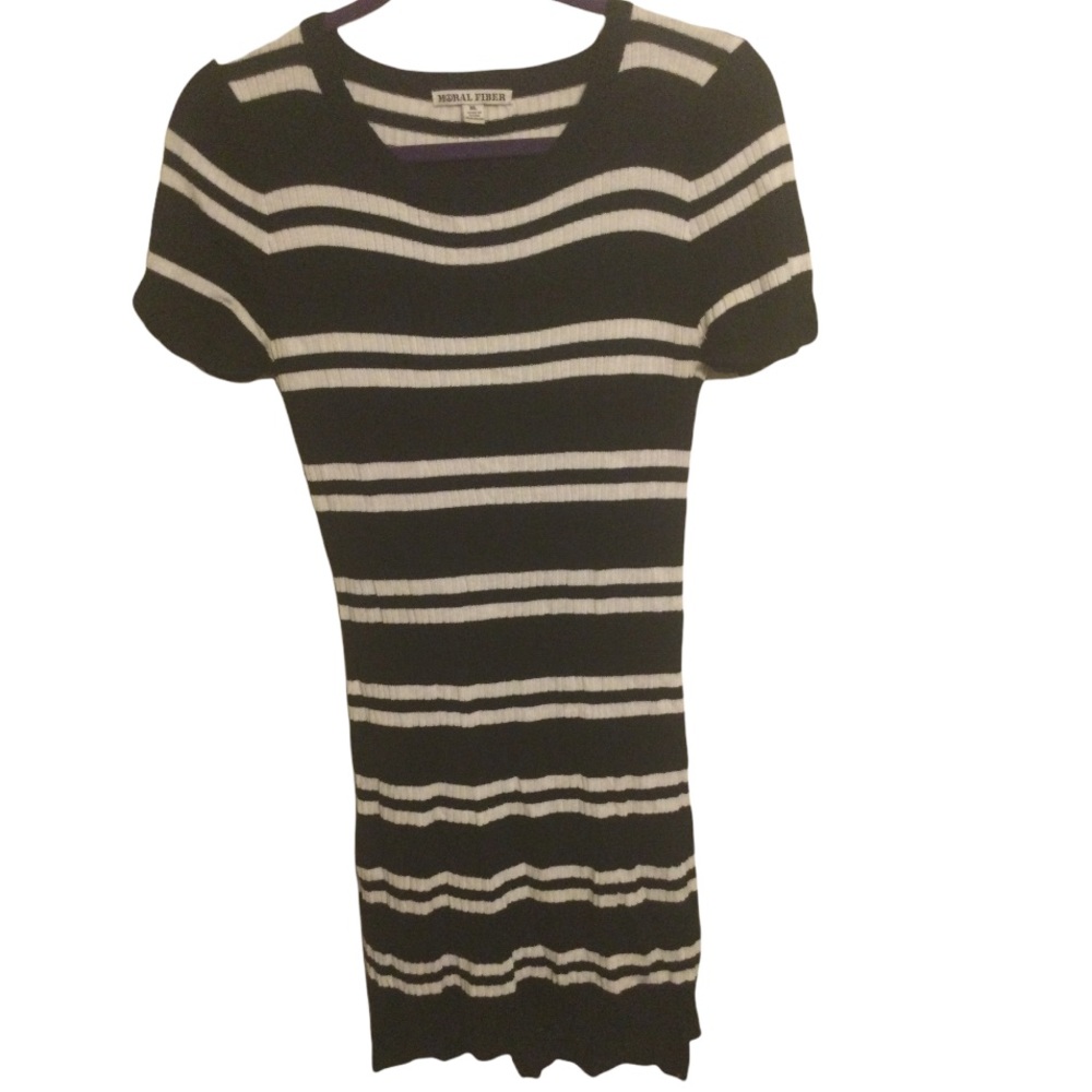 Moral Fiber Short Sleeve Striped Dress XL HighLow